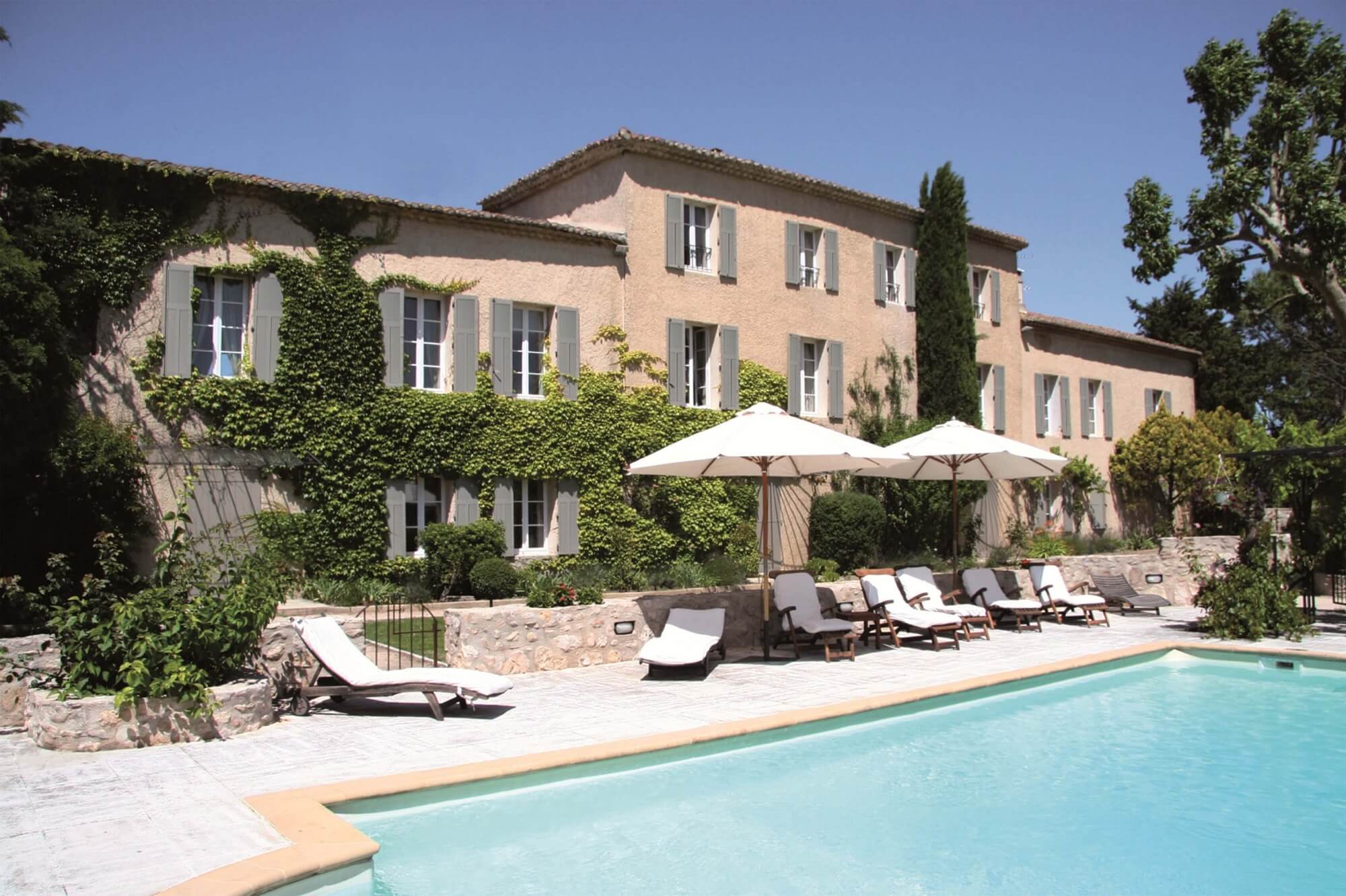 volet-battant-pvc-couleur-solabaie